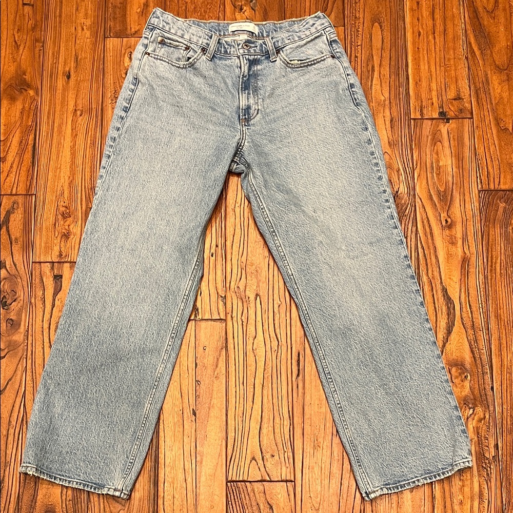 Abercrombie & Fitch Baggy Low-rise Jeans